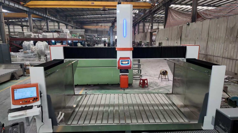 Neotech 5 Eksenli Gravür Makinesi